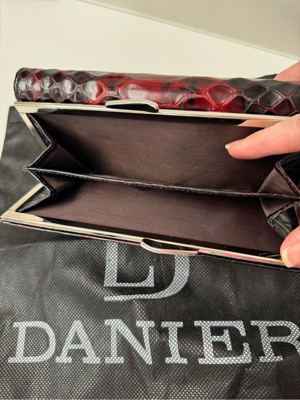 Danier Red and Black Ombre Croc-Embossed Leather Satchel with Matching Wallet - Picture 10 of 16